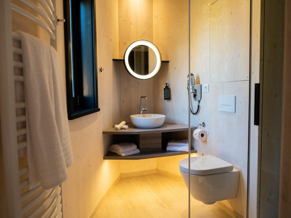 Experience Bliss at Blue Lodge-belvilla