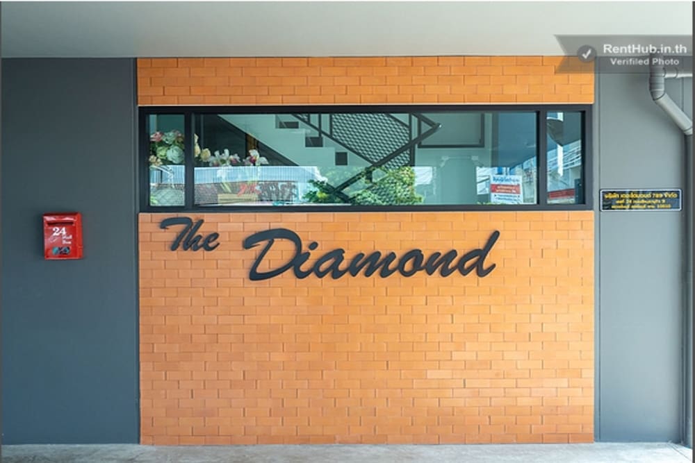 The Diamond 789 Minburee