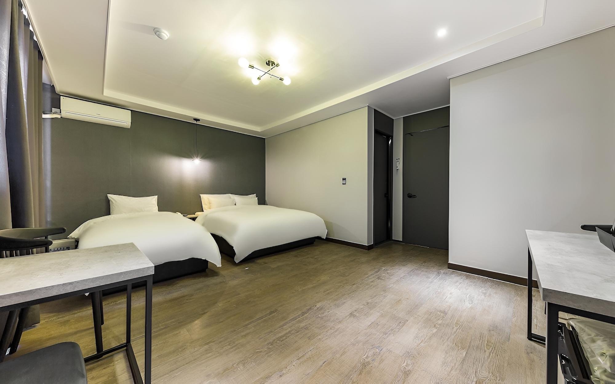 Jeongju Ochang Hotel Bom view 4