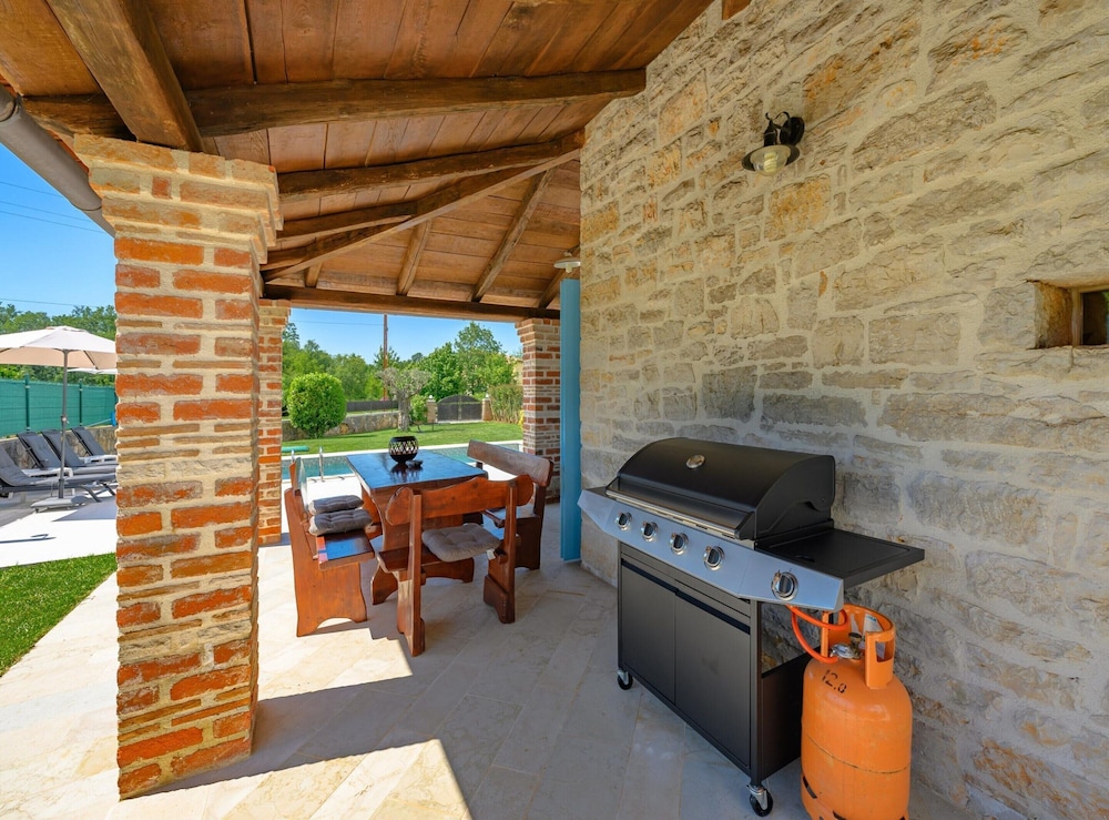 Villa Ida With View