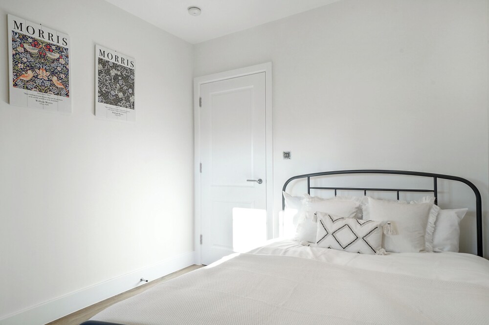 105A Beechwood Grove Flat