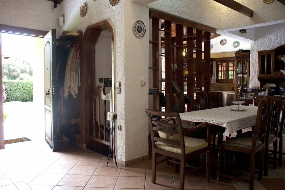 Georgie's Luxury Villa