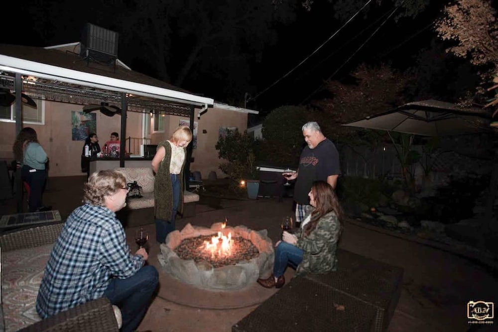 Seq Parks-hot Tub Fire Pit Koi Pond Outdoor Kitch