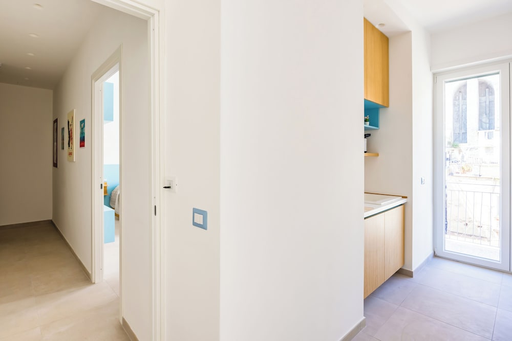 Brombeis Double Bedroom Center by Napoliapartments