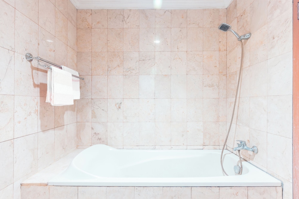 OYO 94759 Hotel Taman Cibinong