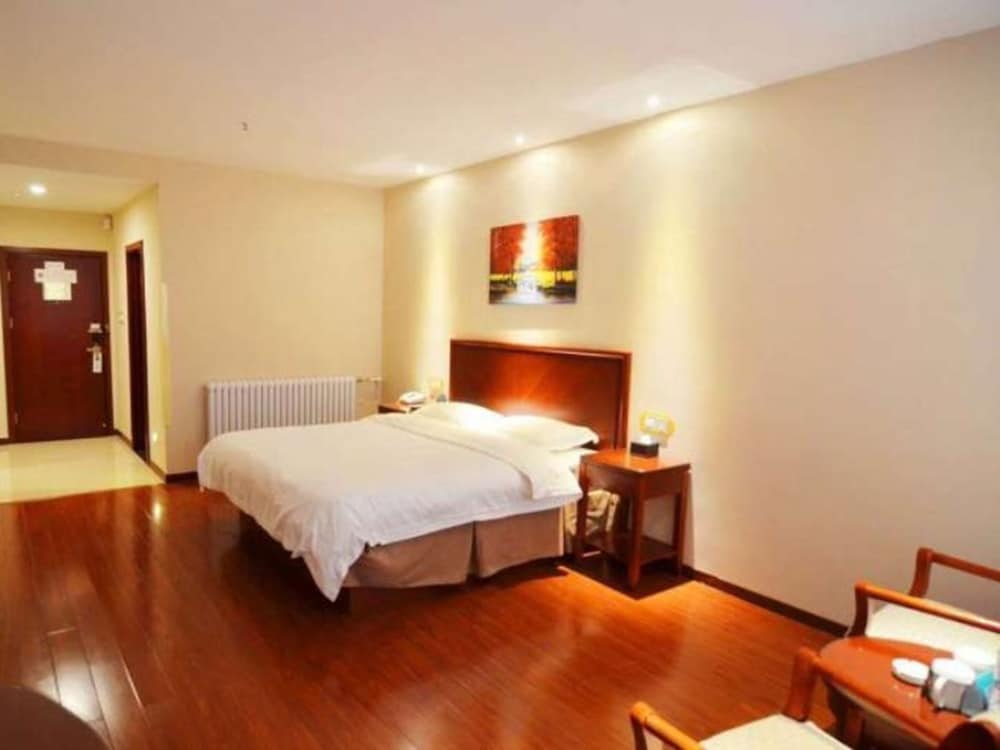 GreenTree Inn WeiHai RongCheng Bus Station BORDER TRADE CITY Express Hotel
