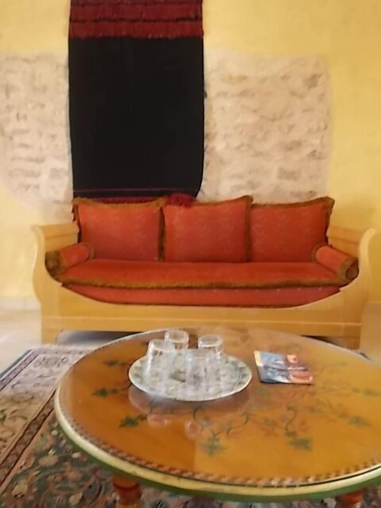 Maison Leila
