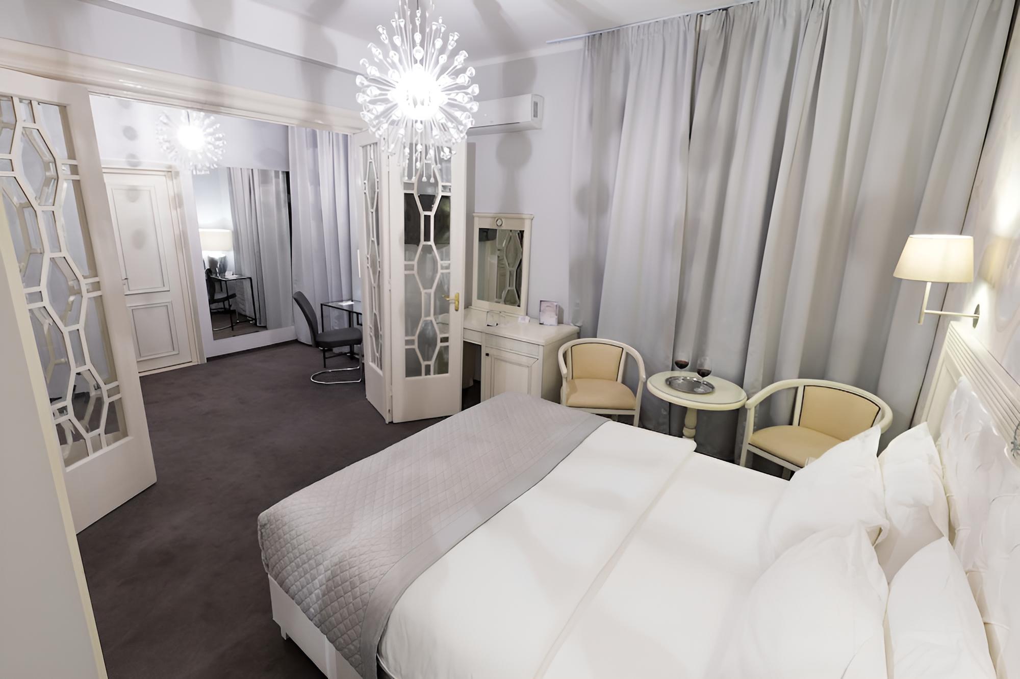 Cherie Hotel Boutique & Restaurant