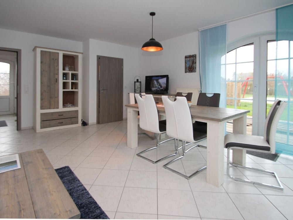 Ferienhaus in Dornum mit Garten
