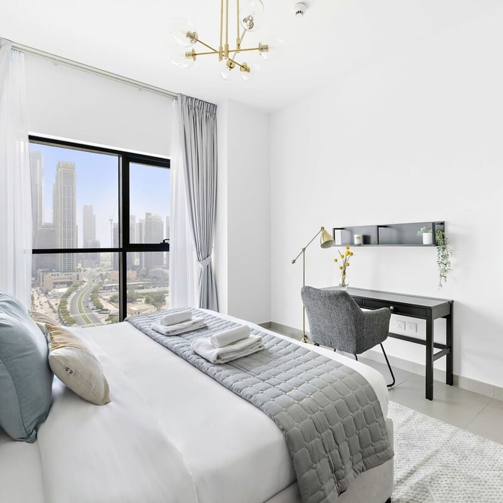 Silkhaus Burj Khalifa View 1bdr With Pool and Gym