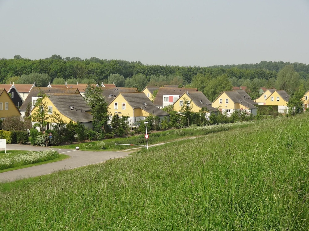 Holiday Home in Quiet Park for Families