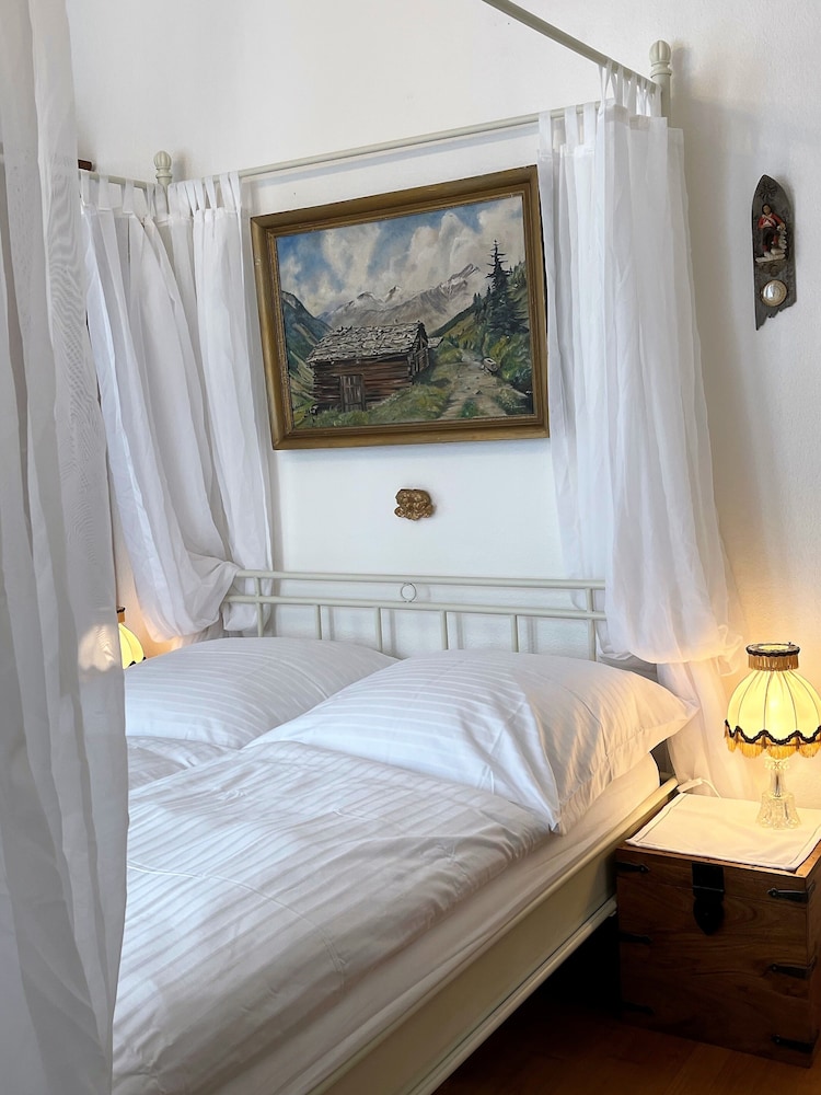 Villa Mai