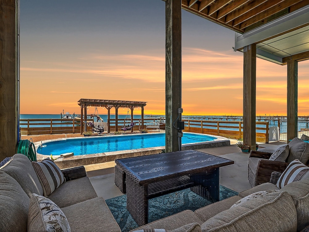 Coastal Vibes Rp230 3 Bedroom Home