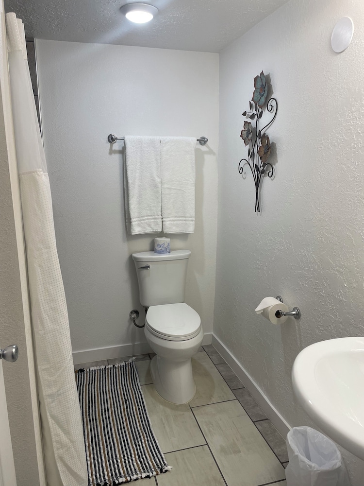 Brownings Motel