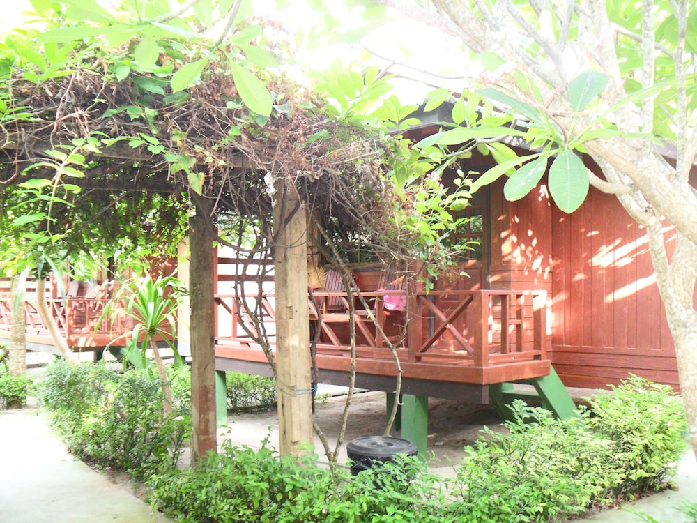 Dreamland Resort