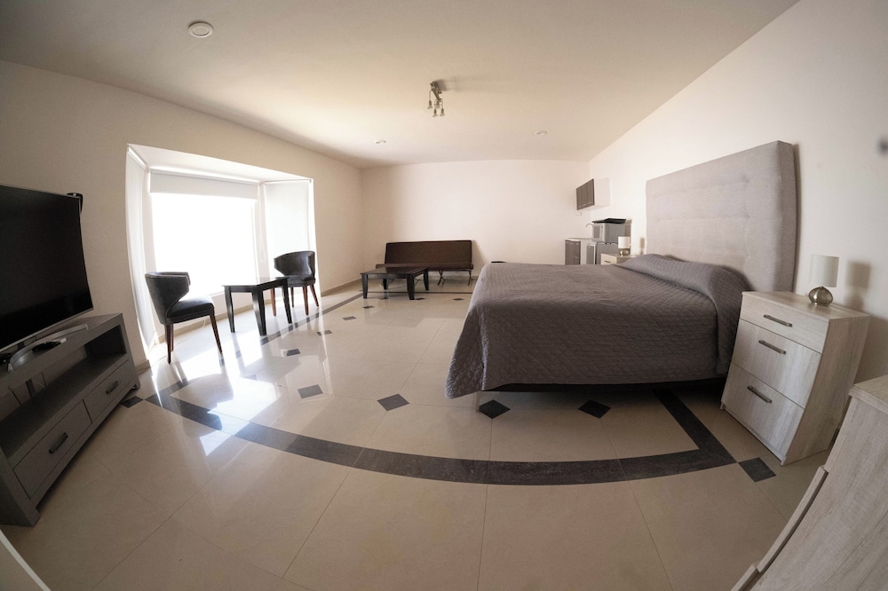 Room-17, Suite for two People view 4