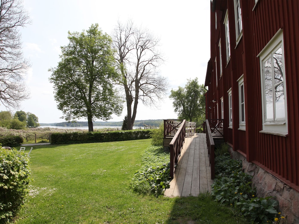Gripsholms Bed & Breakfast