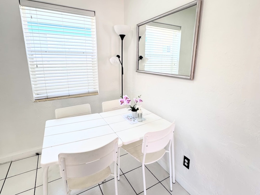 Southwinds 5 for 5 Guests -near the Beach
