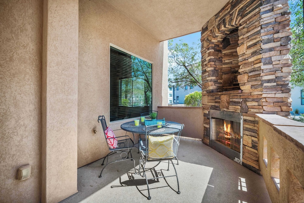 Pool Paradise for Families - Condo for 12 w/ Resort-style Amenities