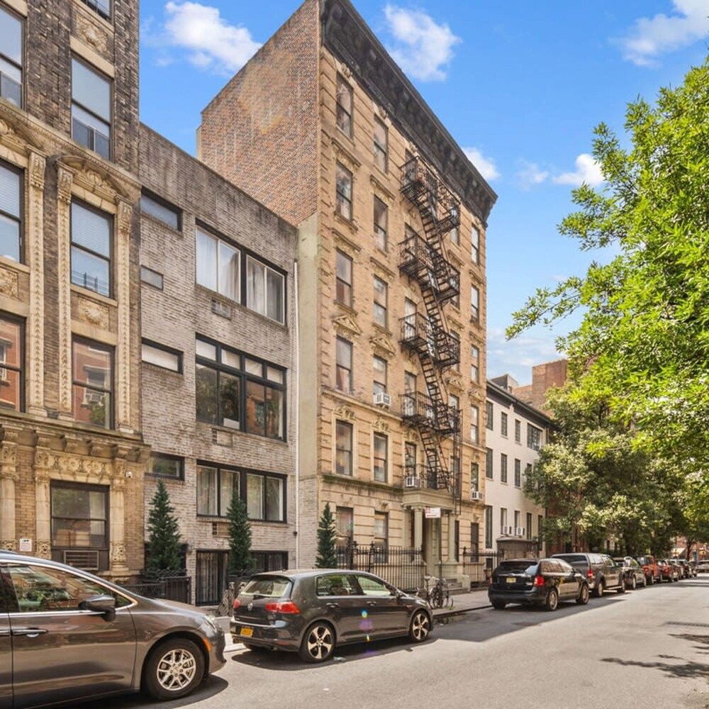 Charles Court II by Rovetravel West Village Loft