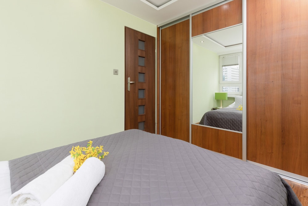 Apartment Jana Pawła II by Renters view 4
