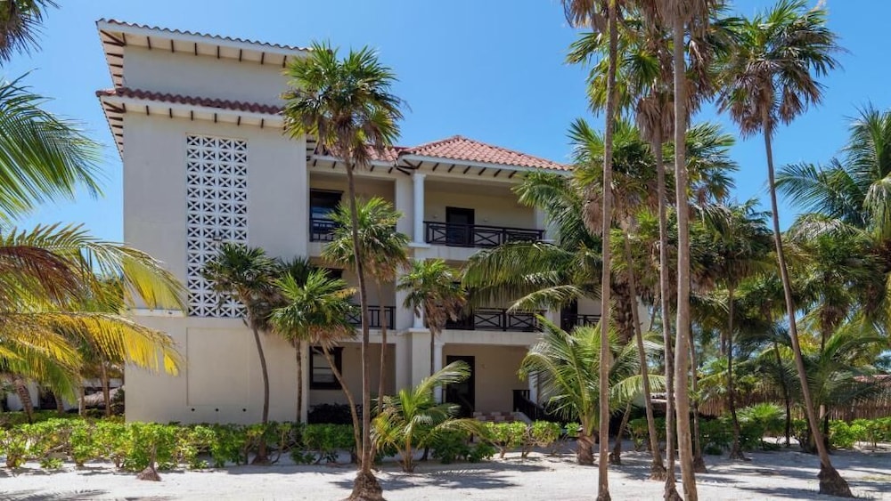 La Beliza Resort