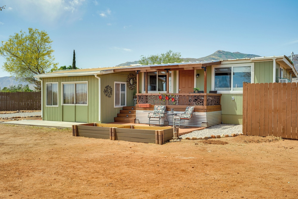 1 Acre, Home Office: Sierra Vista Gem 4 Mi to Dtwn