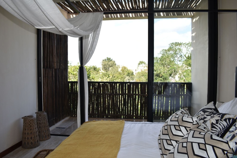 Penthouse With Plunge Pool by Bungalo in Aldea Zama