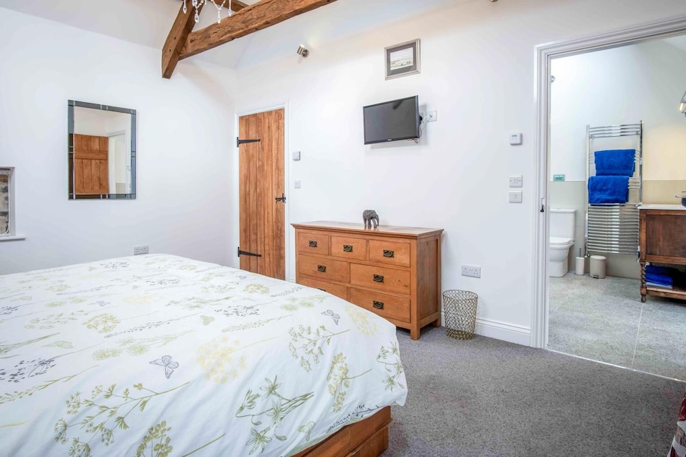 West Barn - 2 Bedroom Cottage - Llandeilo