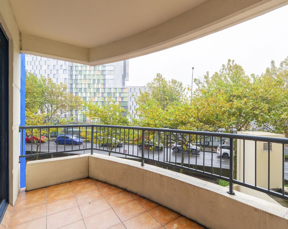 Kozyguru | Redfern | Cozy Apt Near Train Station