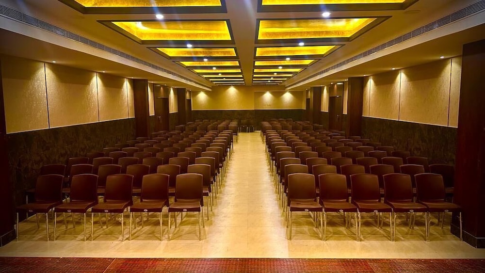 meeting & event spaces