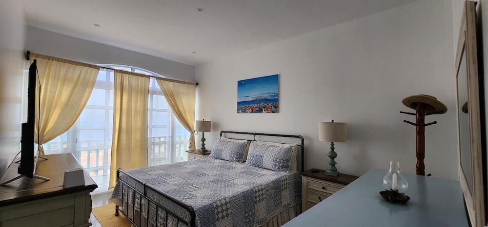 Casinha Nova - Entire Home With City & Ocean View in Sao Filipe