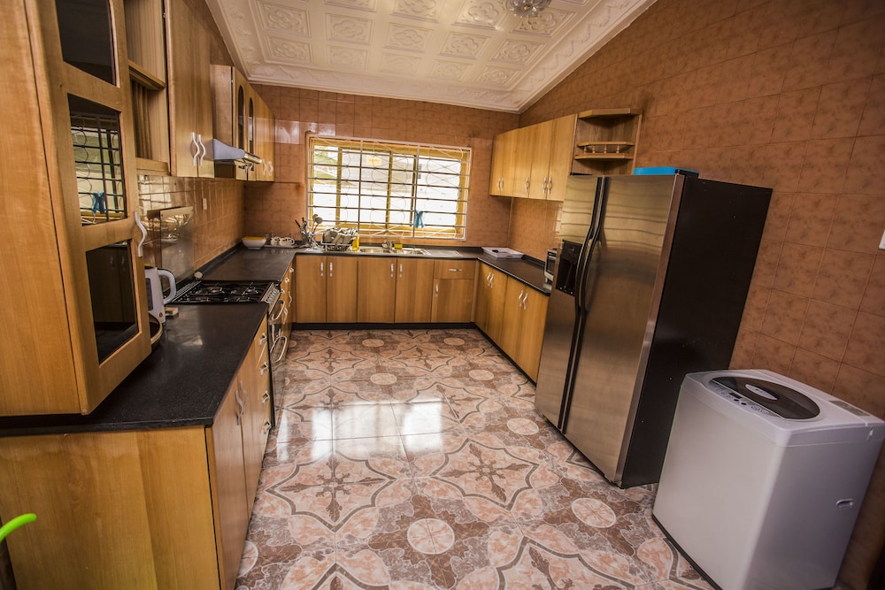 5 Bed- 10 Sleeper Luxury Villa view 5
