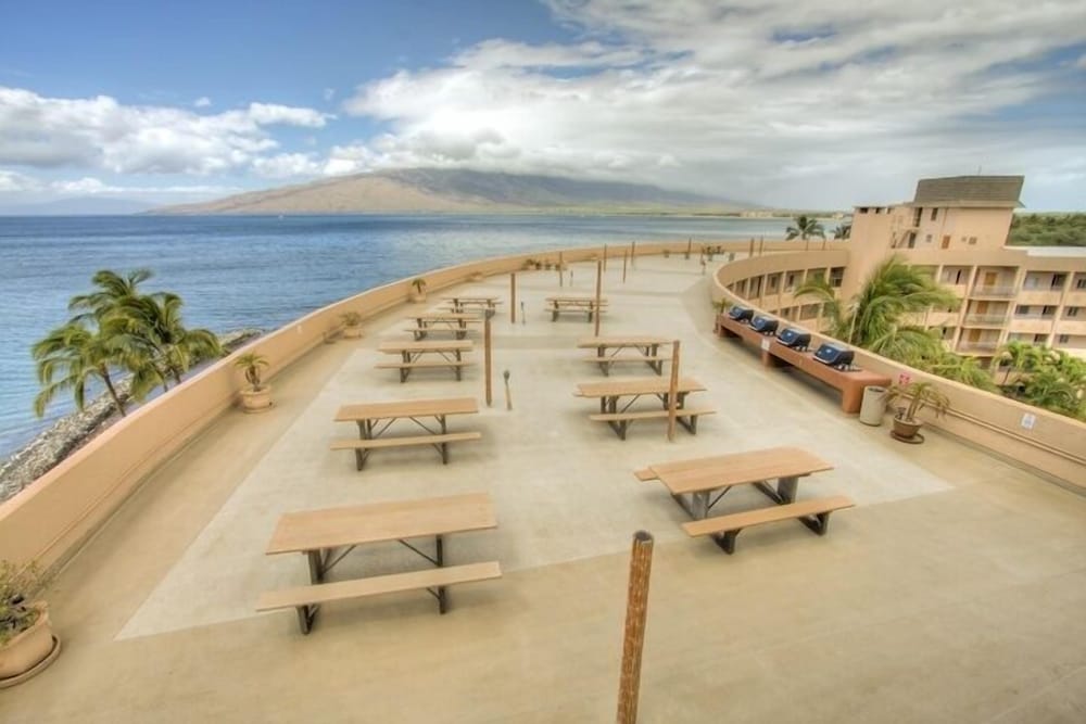 Menehune Shores 223 2 Bedroom Condo