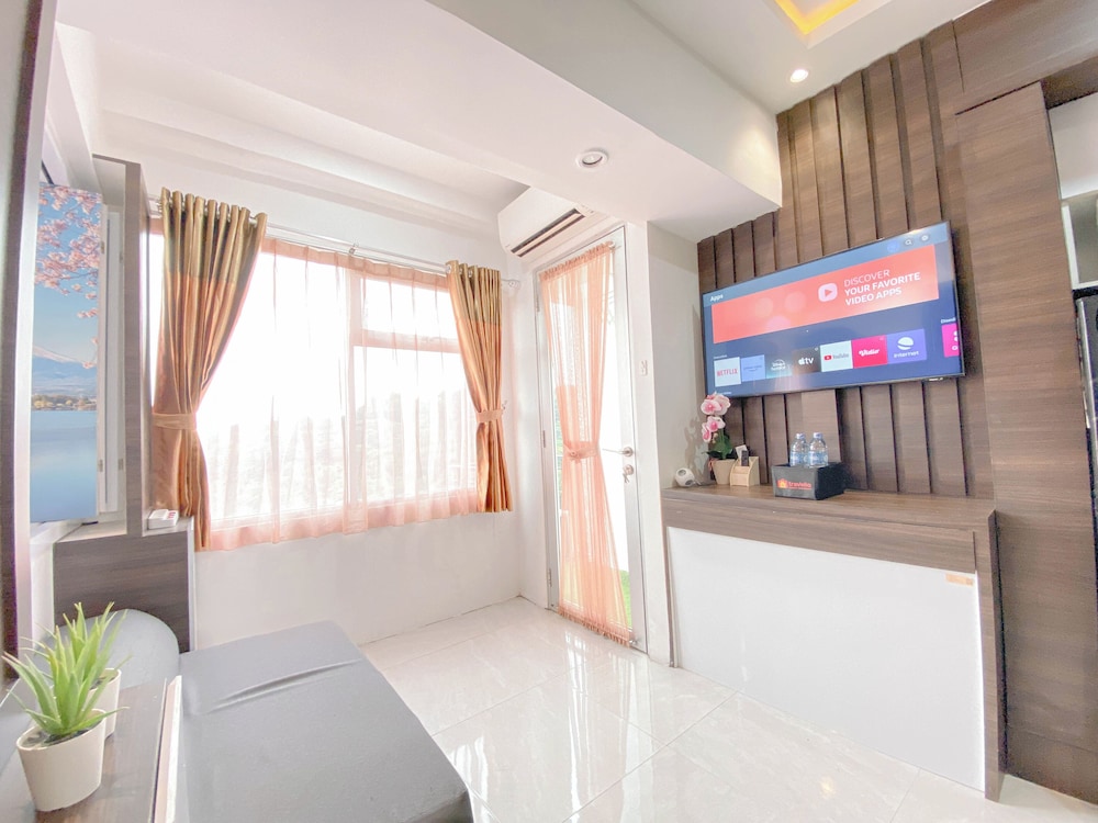 The Artisan Abode 2Br At Jarrdin Cihampelas Apartment