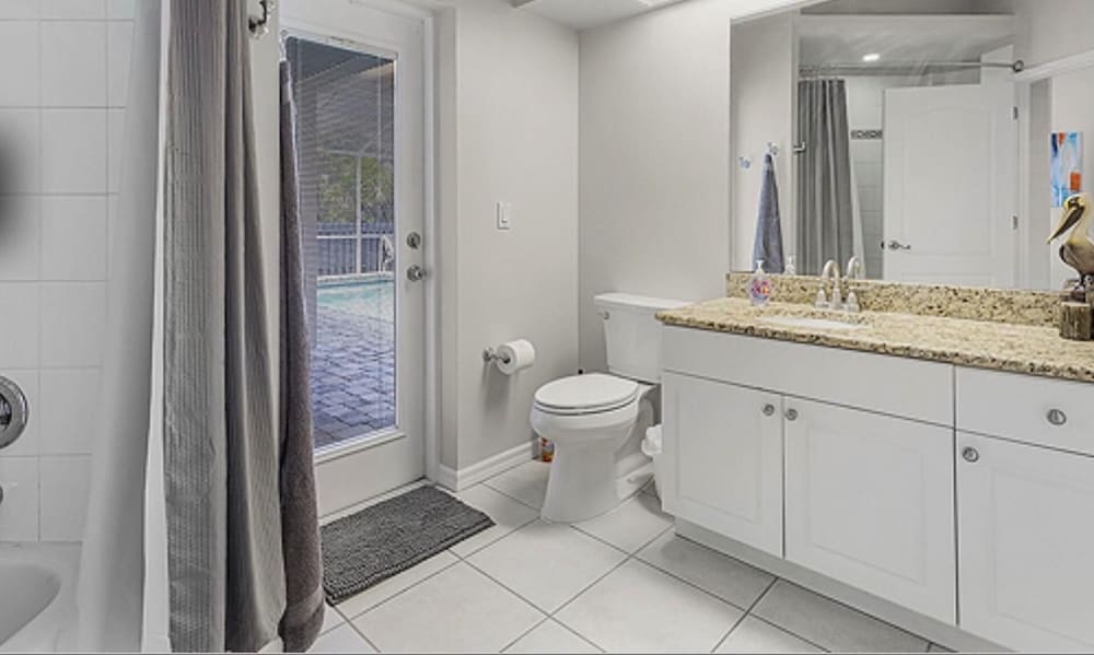 Family Friendly - Private Pool - Sleeps 10
