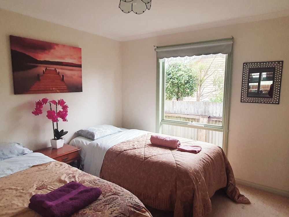 Abelia Cottage of Daylesford Botanical