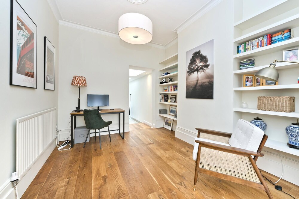 Family Home near Clapham Common