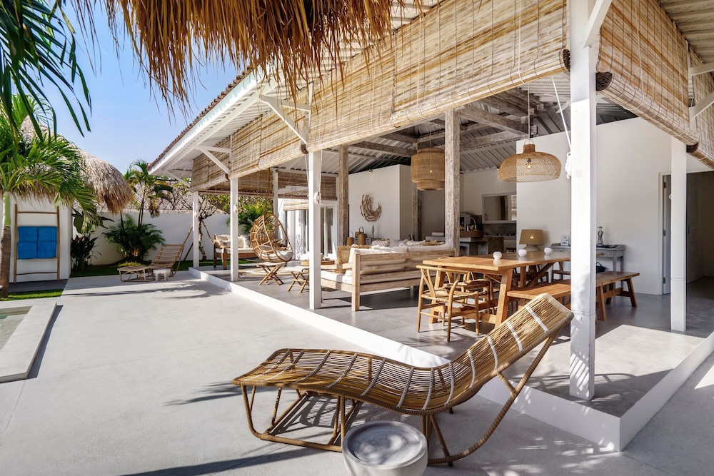 Villa Surga Blue by Alfred in Bali - Brand New 5 BR Pool Villa in the of Seminyak