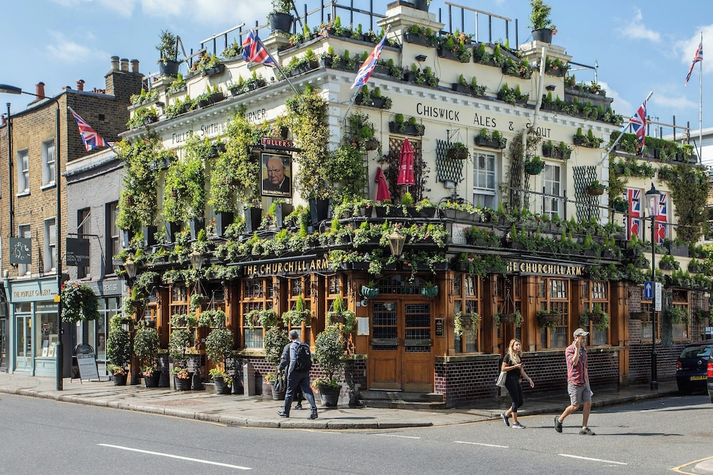 Somerset Square by Onefinestay