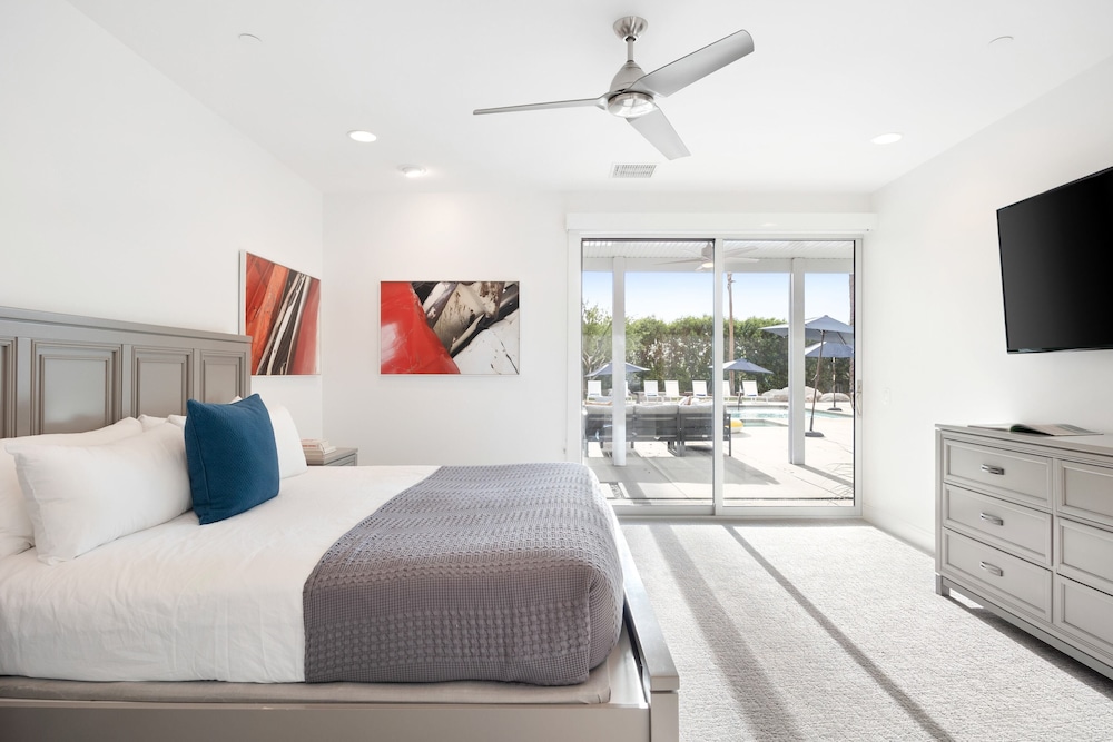 Polo Villa 7 by Avantstay Features Entertainer's Backyard + Game Room 5 Bedrooms view 4