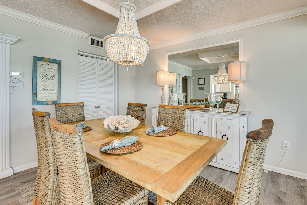 Steps to Beach: Oceanfront w/ Panoramic Gulf Views