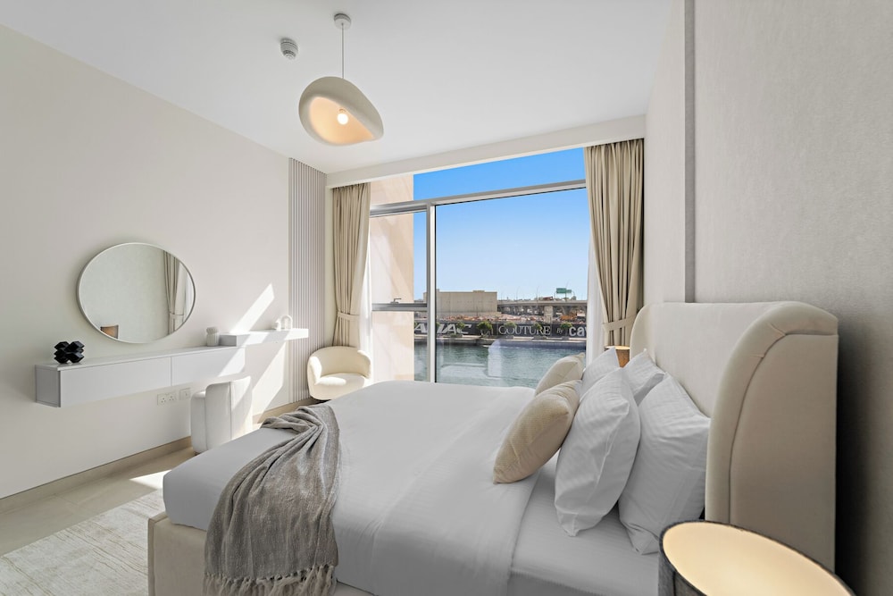 2BR M Canal Front with Full Water Views