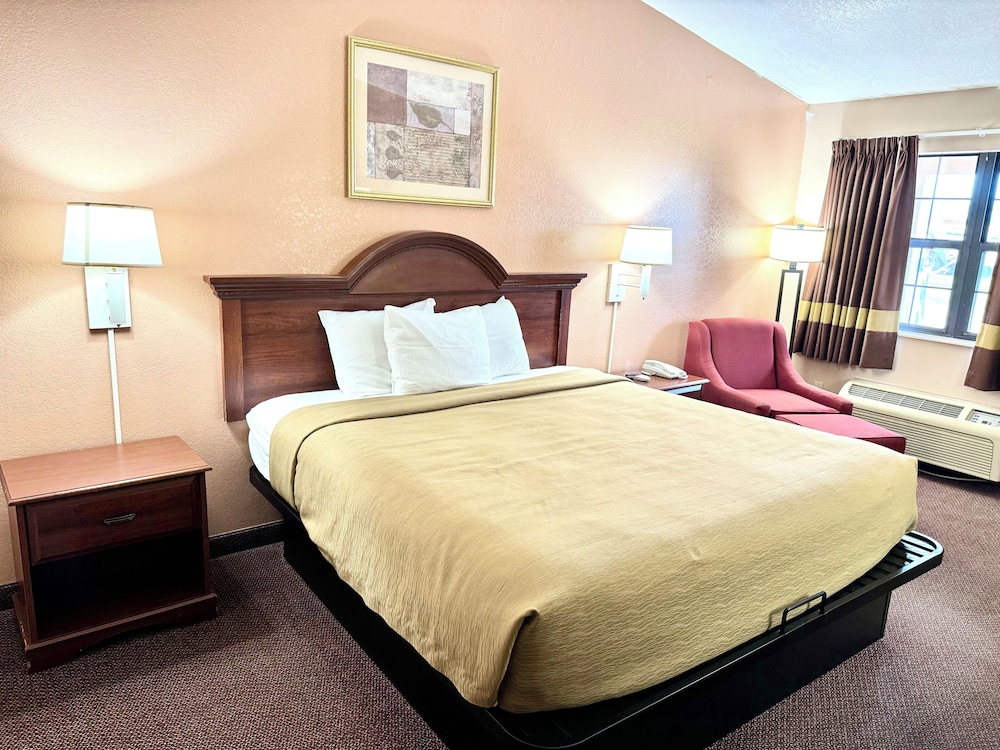 Owensville Motor Inn