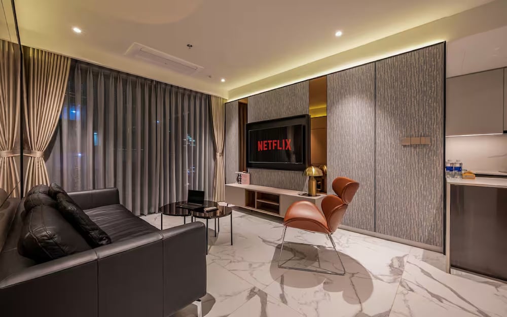 Metropole Crest Risidence