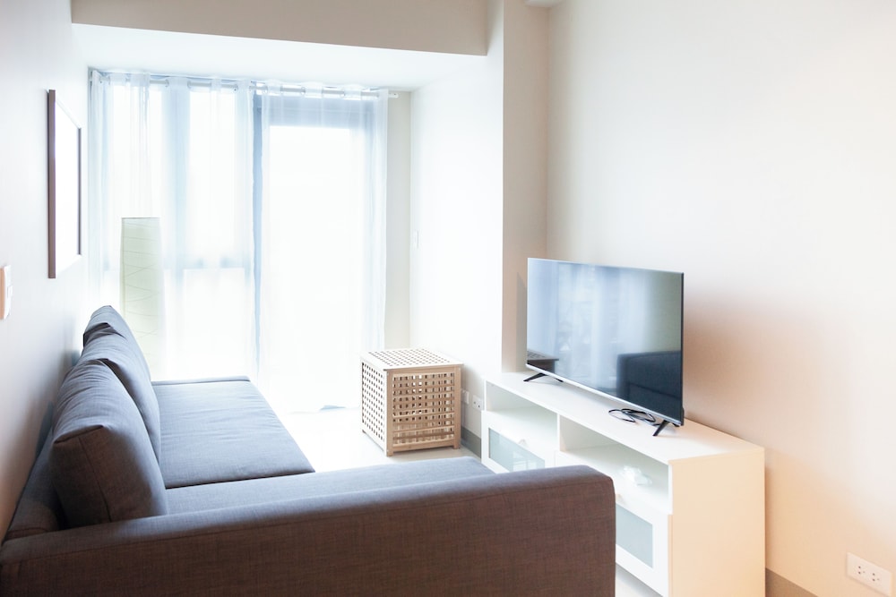 Uptown Park Suites Tower 2