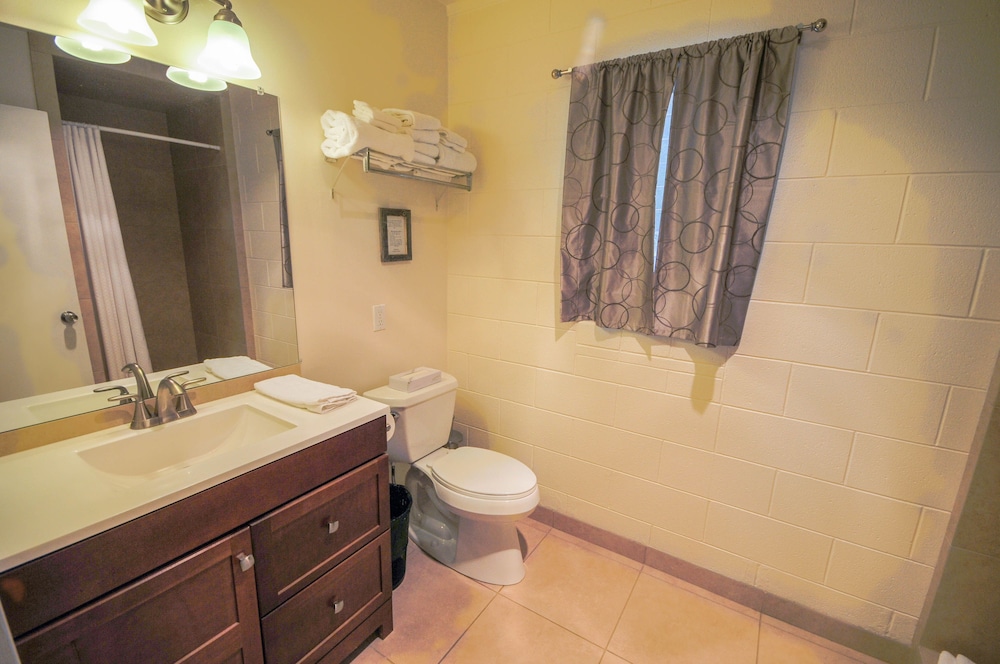 Tahoe Vistana Inn - Property Image 36