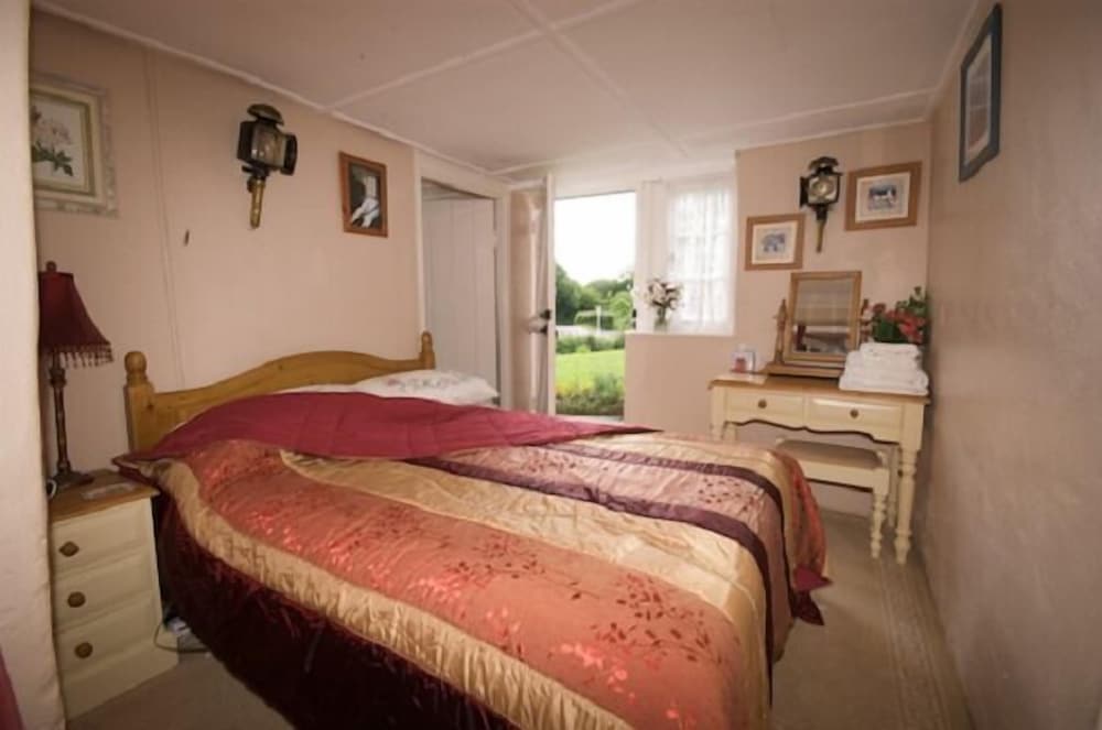 Kates Farm Bed and Breakfast view 3