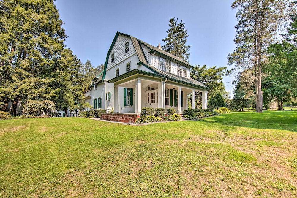 3-acre Property: Charming Dutch Country Colonial view 2