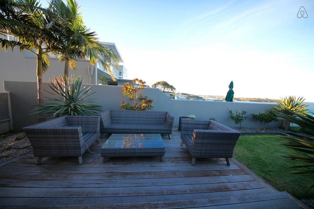 Coastal Home with Admire Lovely Sea View view 3